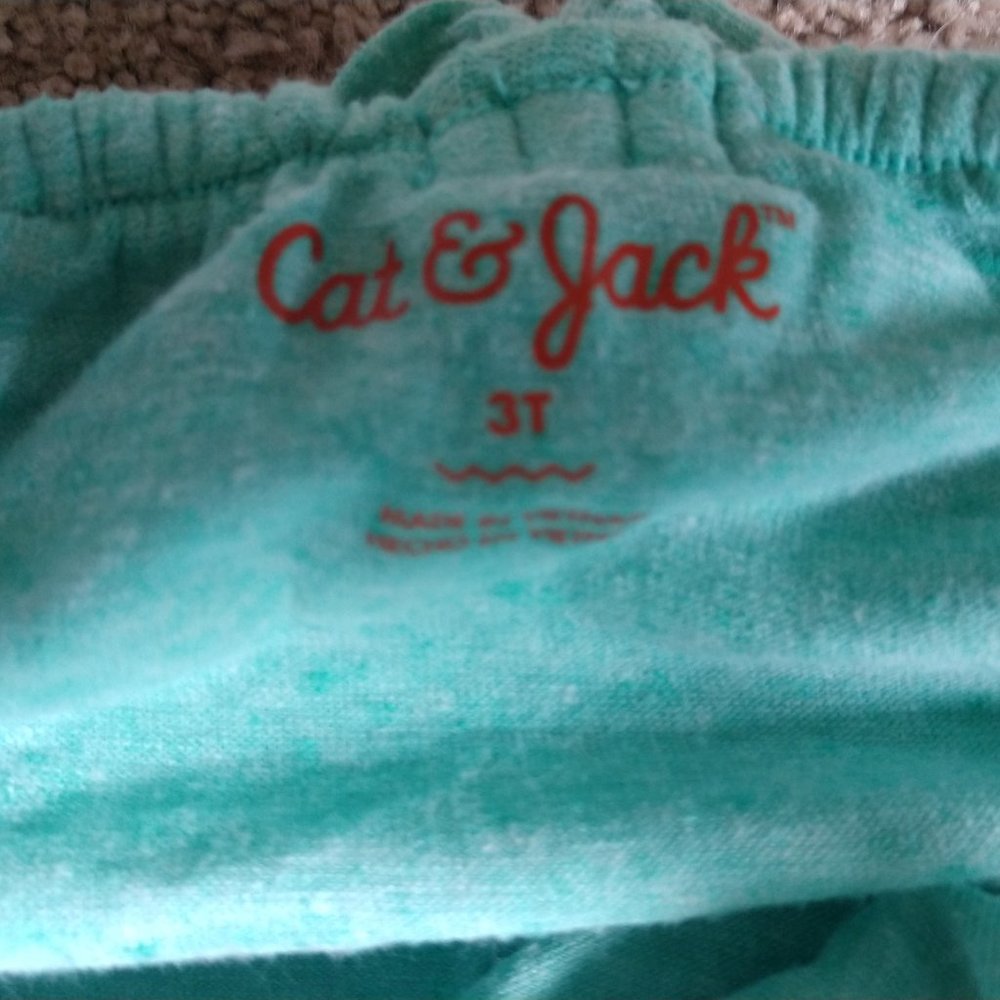 Girl's clothes